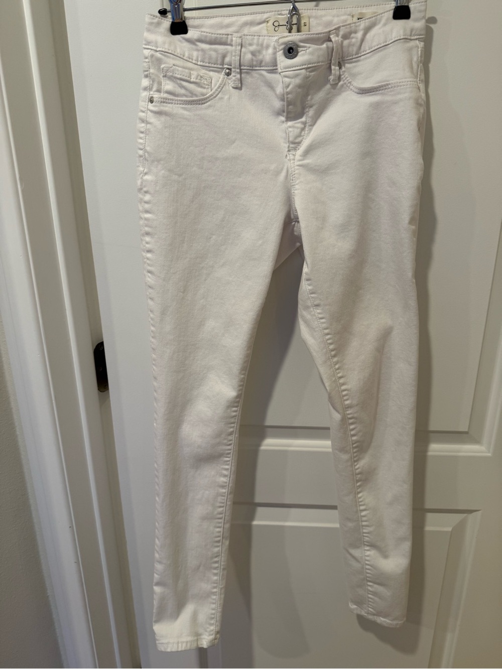 Jessica Simpson White Skinny Jeans - Sleek Stretch Fit